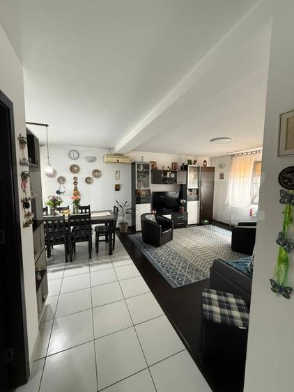Casa de vânzare, 135 mp utili, panouri fotovoltaice 6.5 Kw, cartier Tătărași - 8