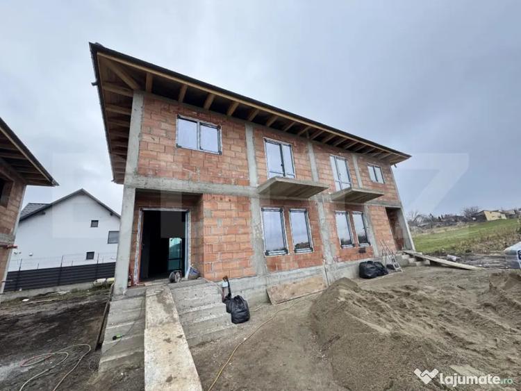 Casă cu 3 camere cu Teren 250 Mp în Central