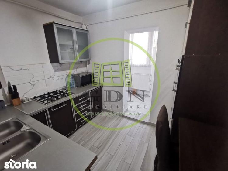 Apartament cu 3 camere decomandat în Decebal
