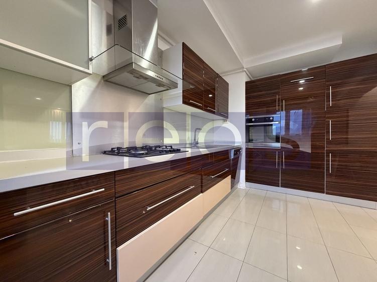 Apartament cu 3 camere decomandat, mobilat în Ștefăneștii de Jos