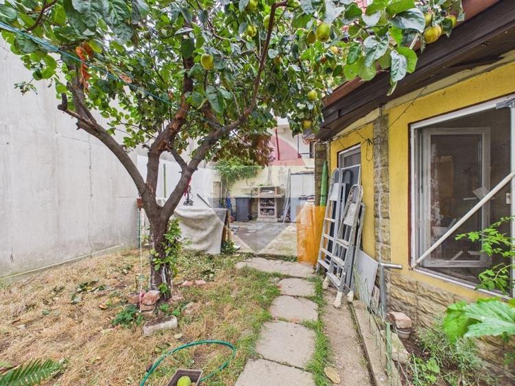 Casă individuală cu 4 camere cu Teren 309.5 Mp în Bd. Laminorului