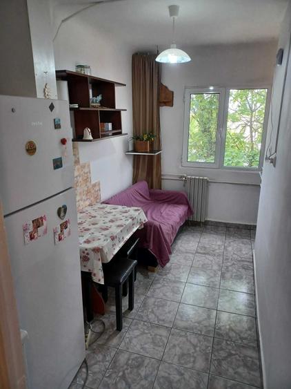 Garsonieră decomandată în Exterior Vest