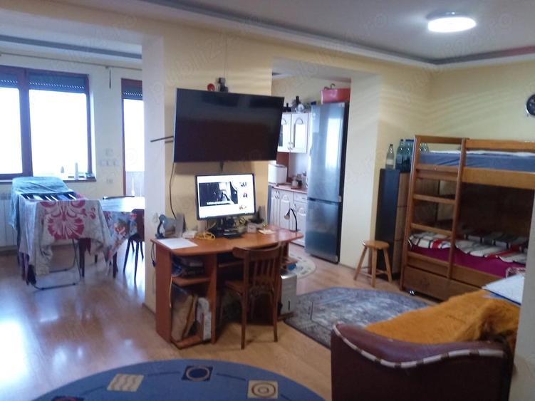Apartament cu 2 camere semidecomandat în Poiana Brașov