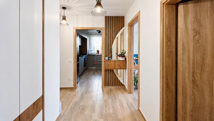 Apartament cu 3 camere decomandat, mobilat în Astra