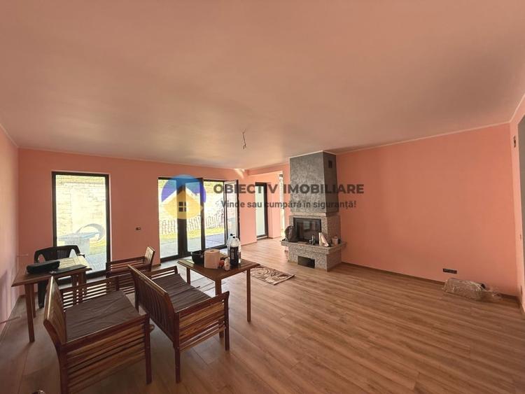 Casă individuală cu 5 camere cu Teren 2000 Mp în Gârcina