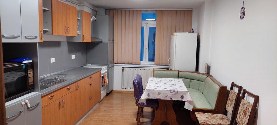Apartament cu 2 camere decomandat în Vasile Aaron