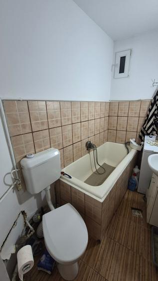 Apartament cu 2 camere semidecomandat în Calea Victoriei