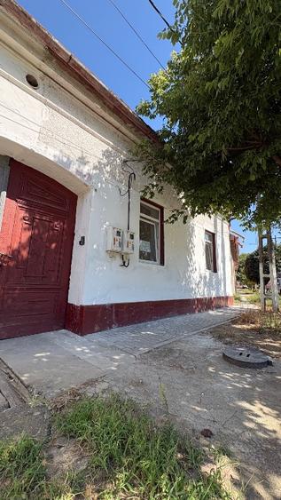 Casă individuală cu 2 camere cu Teren 87 Mp în Central