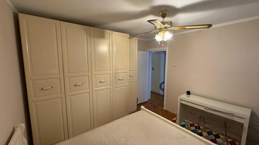 Apartament cu 2 camere decomandat în Girocului
