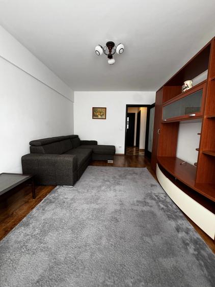 Apartament cu 2 camere decomandat în Tătărași