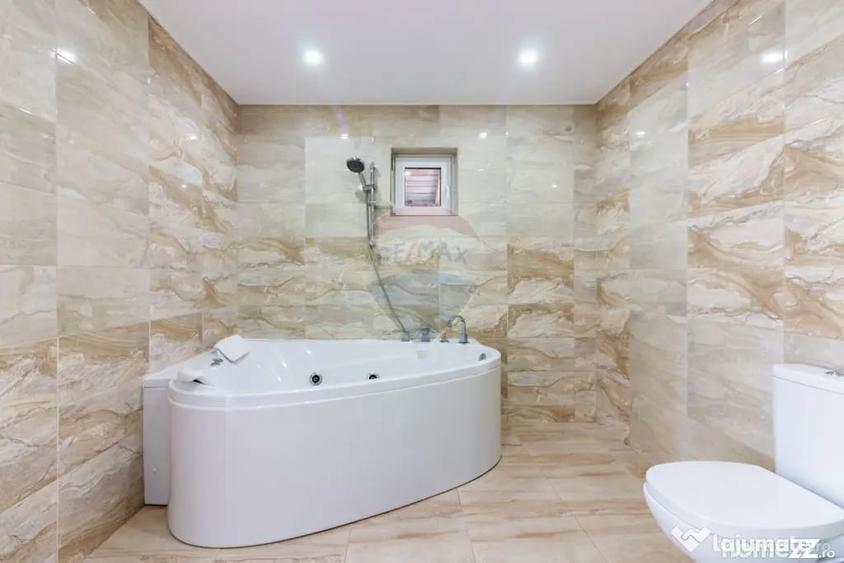 Casă cu 5 camere cu Teren 498 Mp în Tântava
