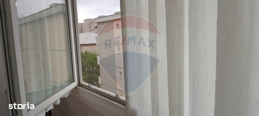 Apartament cu 2 camere semidecomandat în Aurel Vlaicu