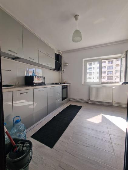 Apartament cu 2 camere decomandat în 13 Septembrie