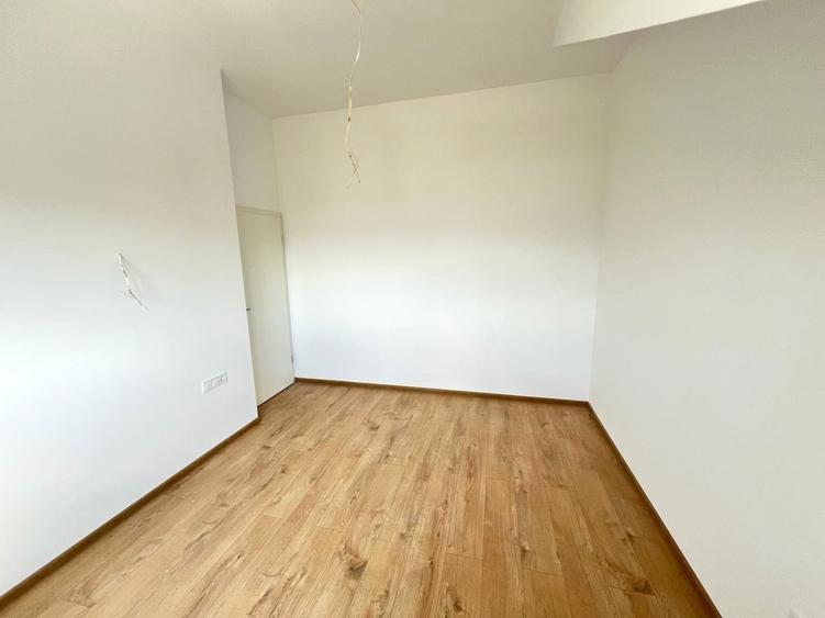Apartament cu 3 camere decomandat în Sânpetru