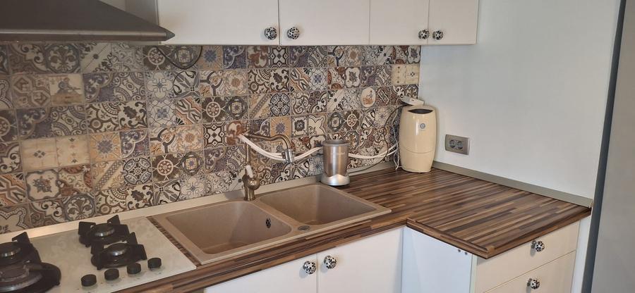 Apartament cu 4 camere decomandat, mobilat în Vitan Mall