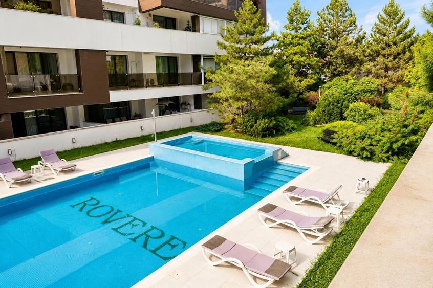 Apartament cu 3 camere semidecomandat, mobilat în Iancu Nicolae