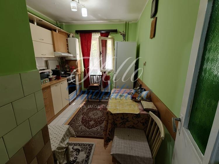 Apartament cu 3 camere decomandat în Mărăști