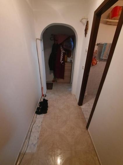 Apartament cu 3 camere nedecomandat, mobilat în Tătărași