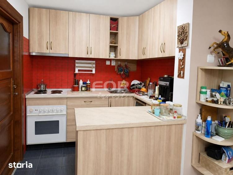 Casă cu 4 camere cu Teren 1900 Mp în Central