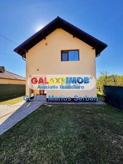 Casă cu 7 camere cu Teren 1100 Mp în Aninoasa