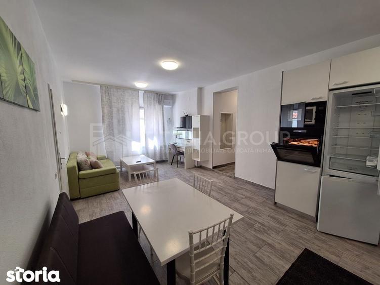 Apartament cu 3 camere, curte si loc de parcare Str. Lunga - 1