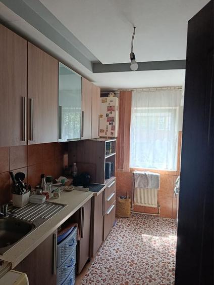Apartament cu 3 camere în IAR