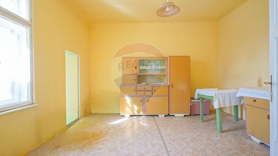 Casă cu 2 camere cu Teren 204 Mp în Blumăna