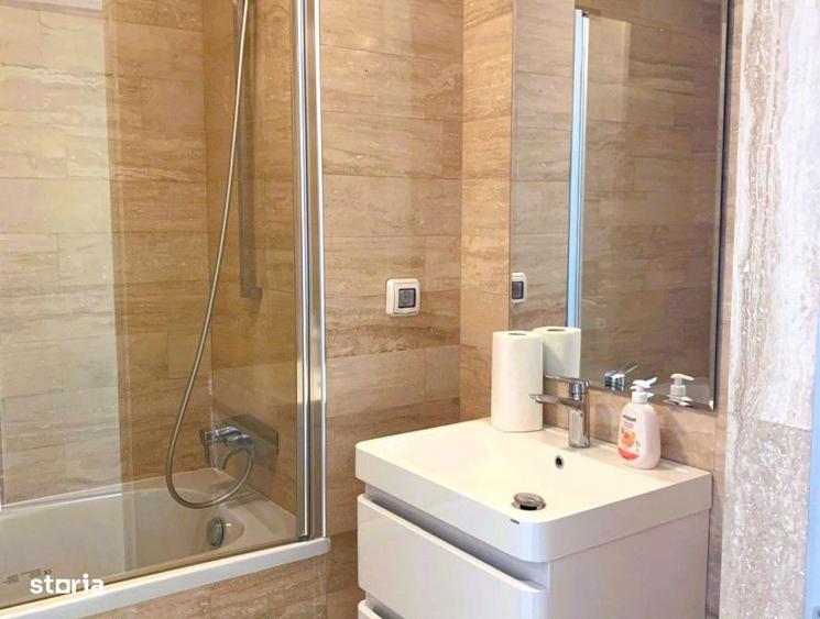 Apartament cu 3 camere decomandat în Victoriei