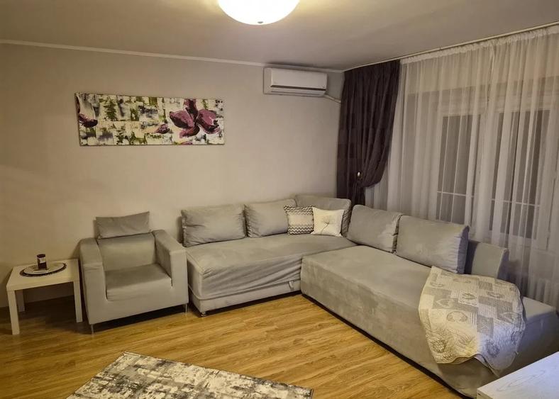 Garsonieră decomandată, mobilată în Central