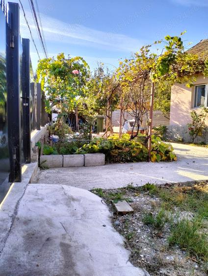 Casă cu Teren 246 Mp în Ostrovu Corbului