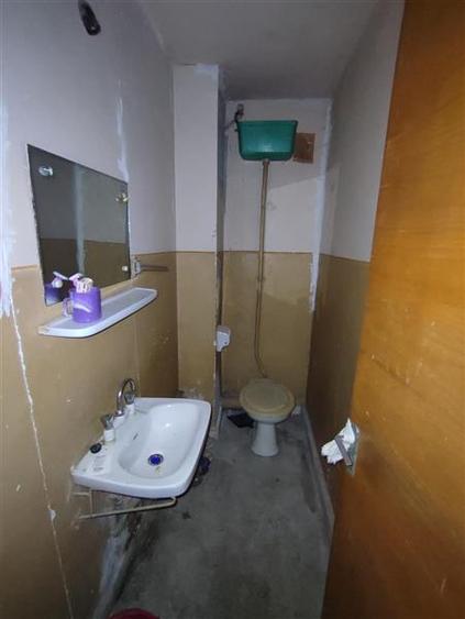 Apartament cu 3 camere decomandat în Aviației