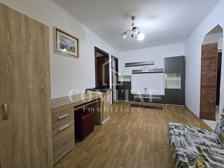 Apartament cu 2 camere semidecomandat, mobilat în Mănăștur