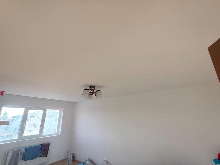 Apartament cu 2 camere decomandat în Valea Călugărească