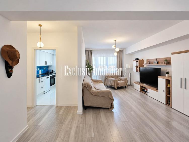 Apartament cu 3 camere decomandat în Tomis Plus
