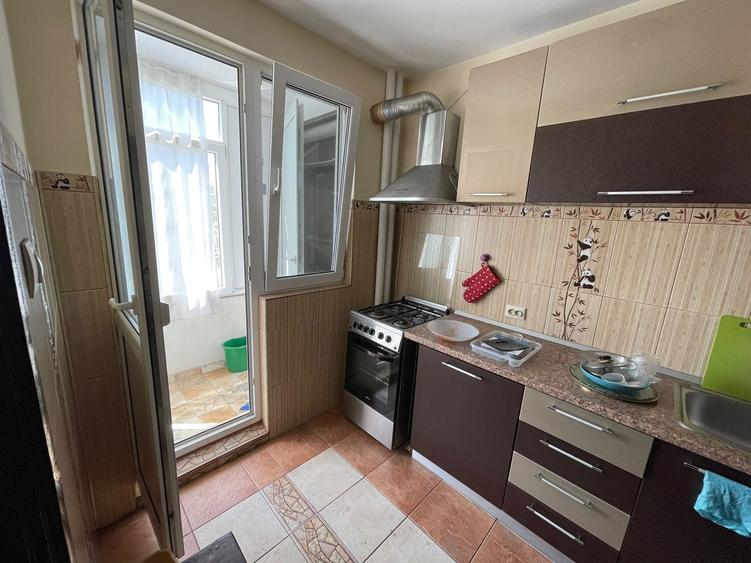Apartament cu 2 camere semidecomandat în Chibrit
