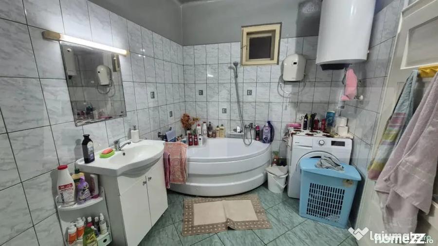 Casă cu 1 camere cu Teren 500 Mp în Titulescu