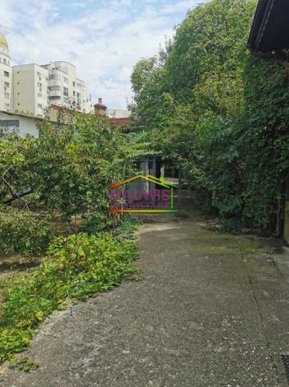 Teren intravilan de 315 mp, în 13 Septembrie