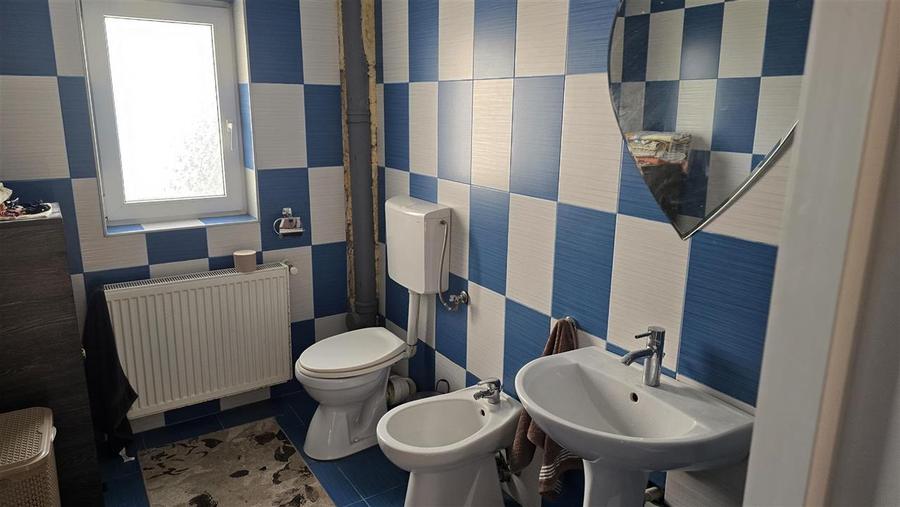 Casă individuală cu 5 camere cu Teren 2500 Mp în Luncușoara