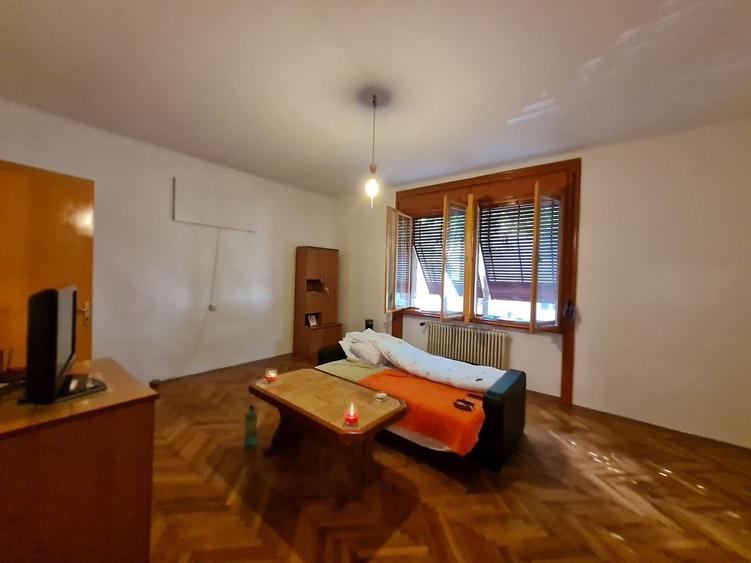 Apartament cu 2 camere semidecomandat, mobilat în Ultracentral