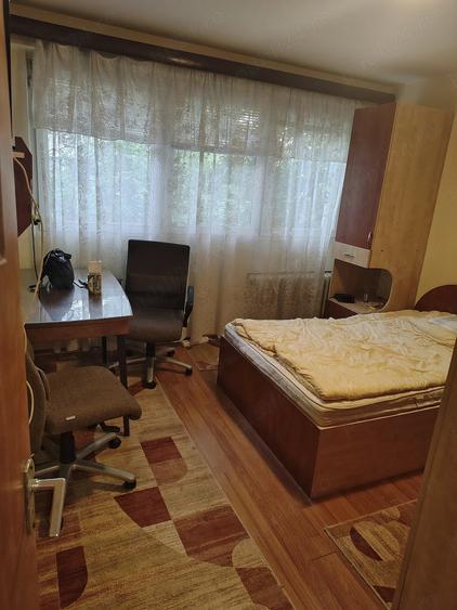 Apartament cu 2 camere decomandat în Drumul Taberei