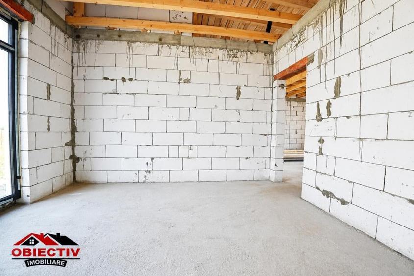Casă cu 3 camere cu Teren 384 Mp în Izvoare (Dumbrava Roșie)