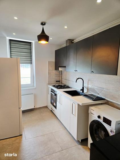 Apartament cu 3 camere semidecomandat în Chiajna