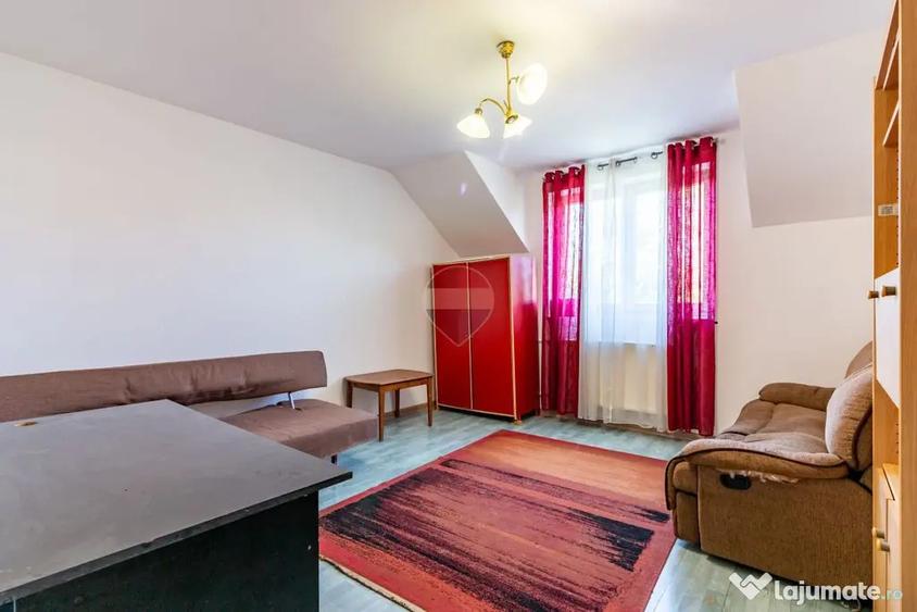 Casă cu 5 camere cu Teren 373 Mp în Jiului