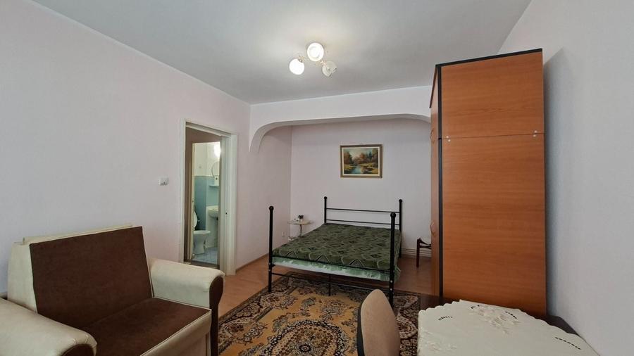 De inchiriat apartament cu o camera, etaj 1, Faleza, 285 euro - 4
