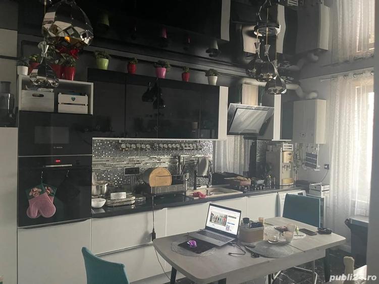 Apartament cu 3 camere decomandat în Elvila