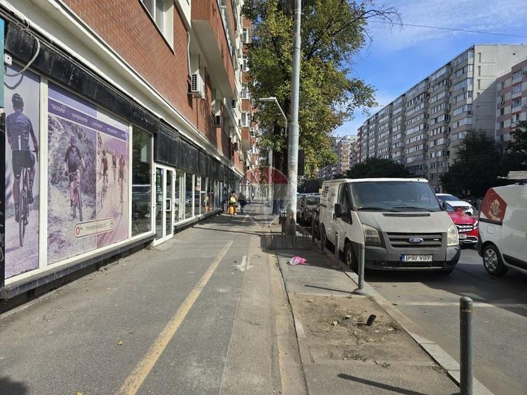 Spațiu comercial, de 160 mp, în Ștefan cel Mare