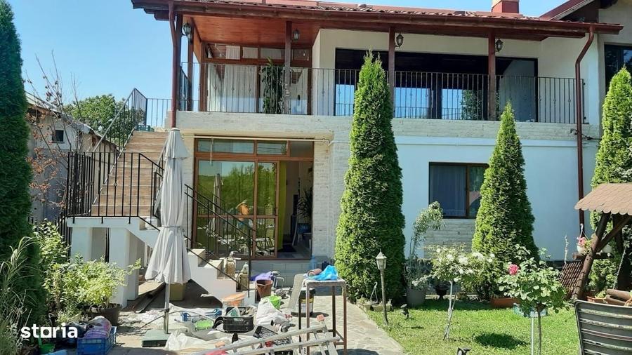 Casă cu 4 camere în Boldești
