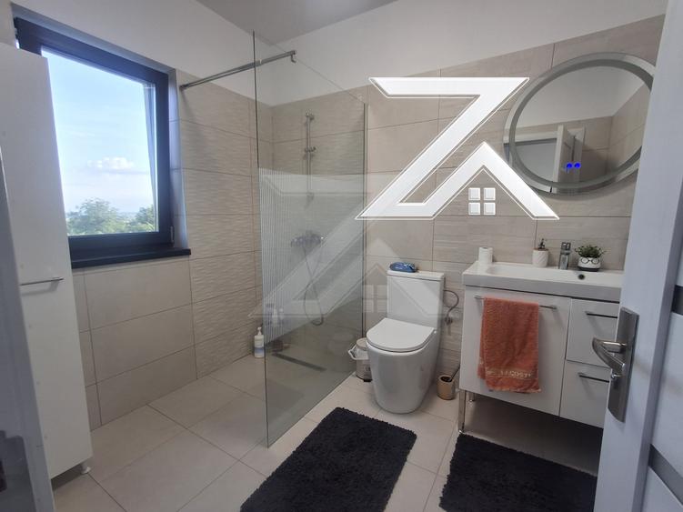 Casă modernă de vânzare în Cârcea - 3