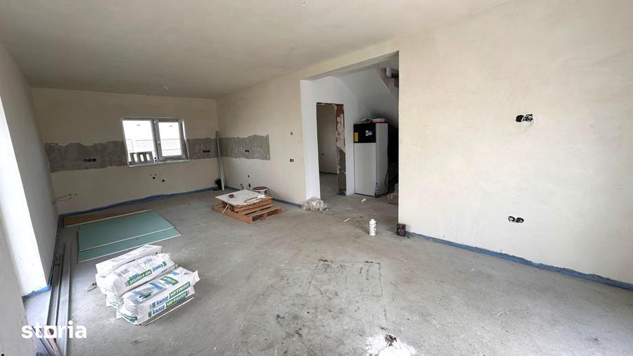 Casă cu Teren 440 Mp în Șura Mică