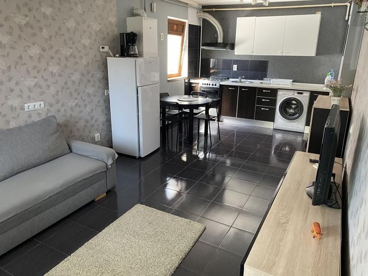 Inchiriez apartament 2 camere - 2